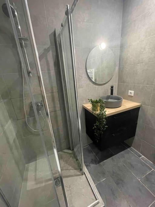 شقة Studio Tout Confort, Au Pied De Toute Commodite, 2 كْرُتييّ المظهر الخارجي الصورة